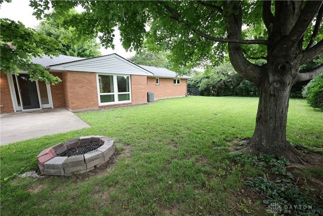 51 Lynn Rae Circle, Centerville, OH 45458