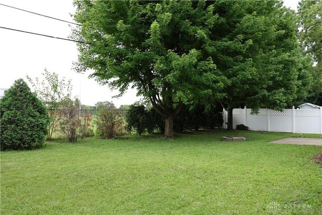 51 Lynn Rae Circle, Centerville, OH 45458