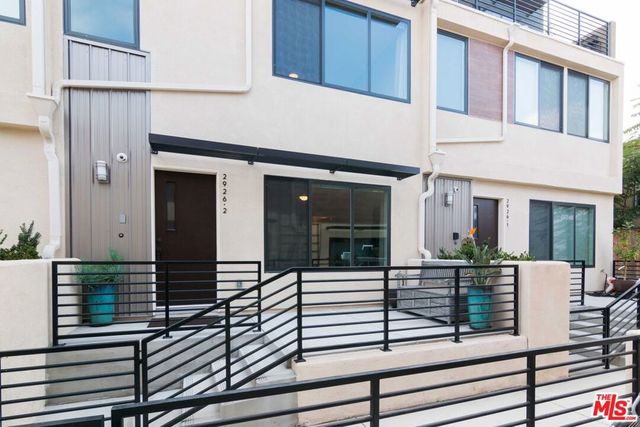 2926 Rowena Avenue 2, Los Angeles, CA 90039