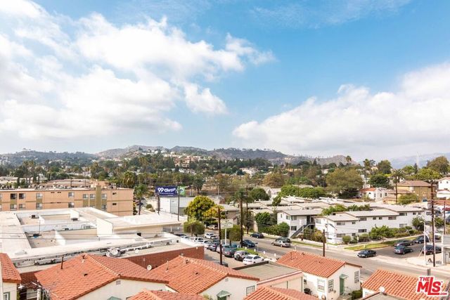 2926 Rowena Avenue 2, Los Angeles, CA 90039