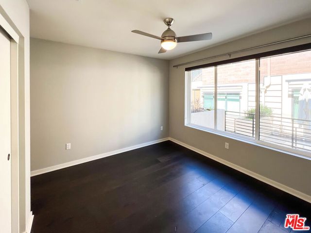2926 Rowena Avenue 2, Los Angeles, CA 90039
