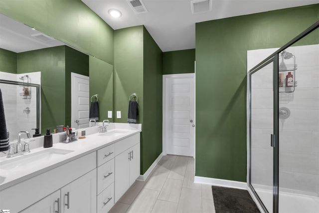 138 Layken Drive, Fountain Inn, SC 29644