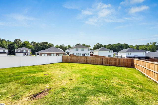 138 Layken Drive, Fountain Inn, SC 29644