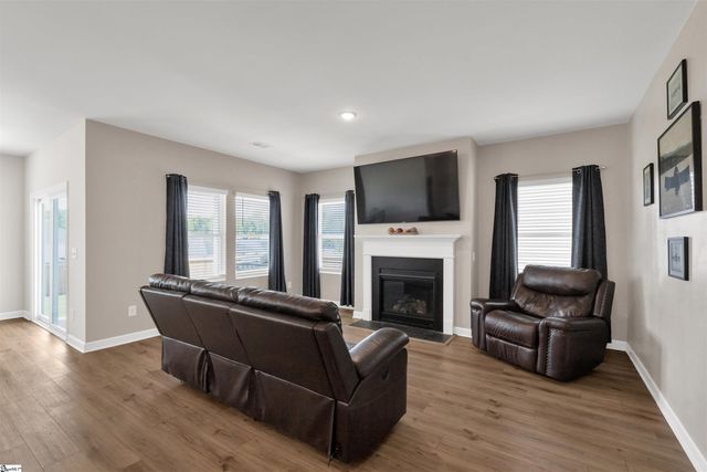 138 Layken Drive, Fountain Inn, SC 29644