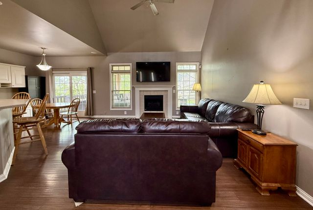 1217 Angus Trail, Lexington, KY 40509