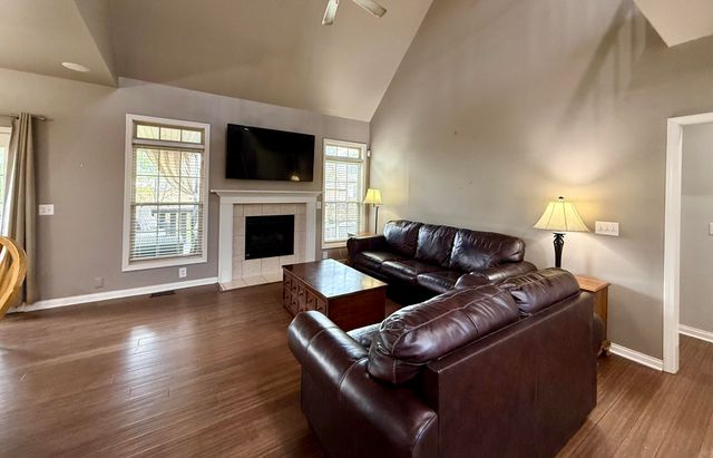 1217 Angus Trail, Lexington, KY 40509