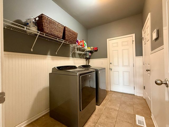 1217 Angus Trail, Lexington, KY 40509