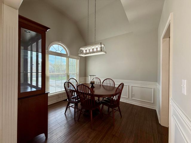 1217 Angus Trail, Lexington, KY 40509