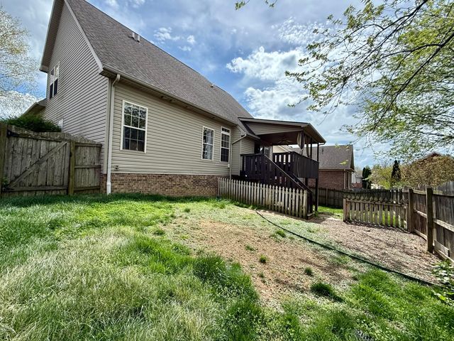 1217 Angus Trail, Lexington, KY 40509