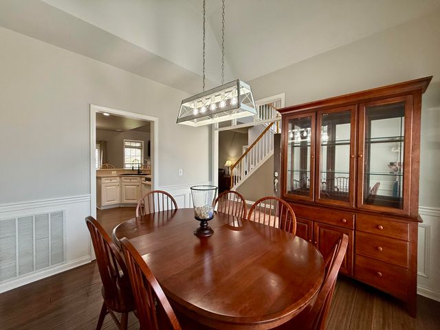 1217 Angus Trail, Lexington, KY 40509