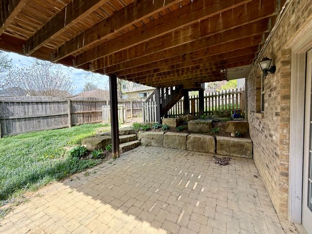 1217 Angus Trail, Lexington, KY 40509