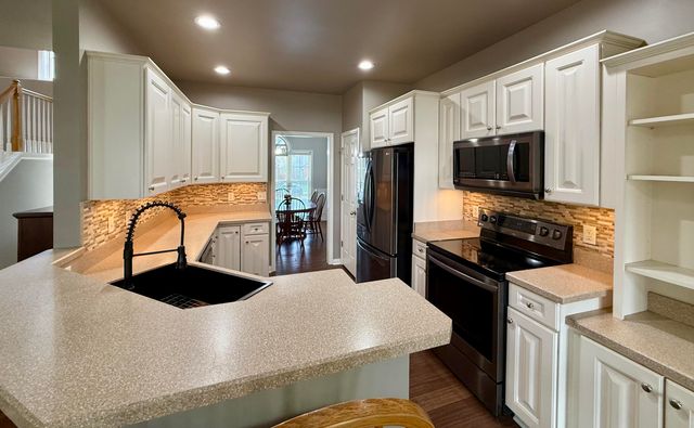 1217 Angus Trail, Lexington, KY 40509