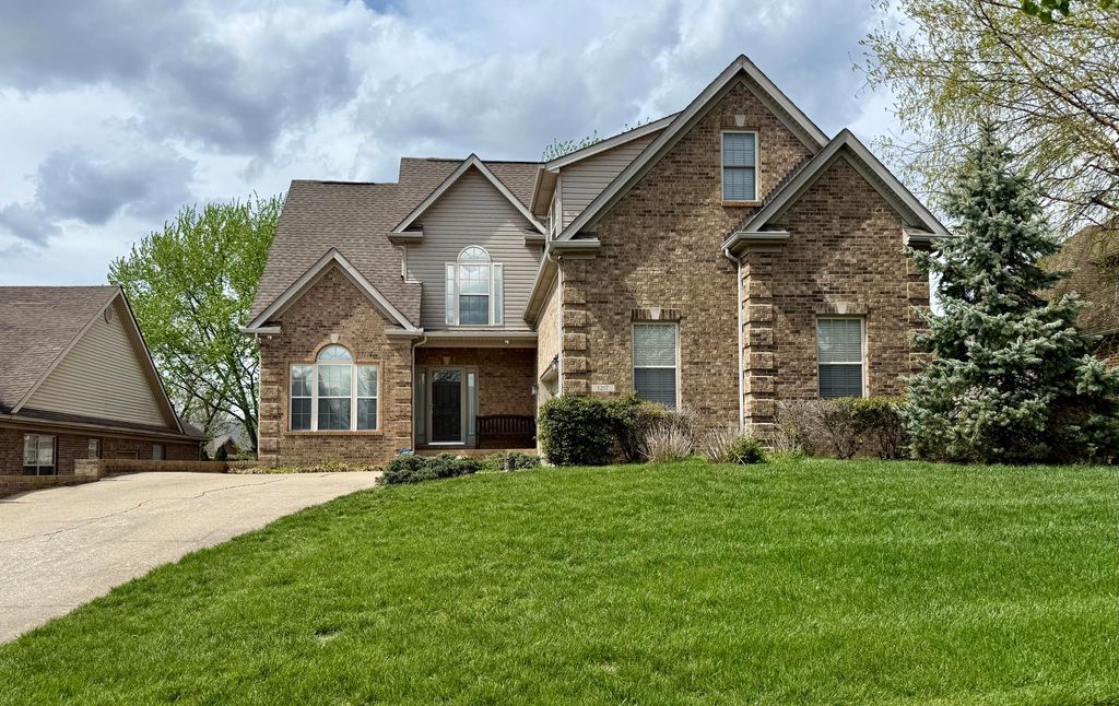 1217 Angus Trail, Lexington, KY 40509