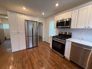 89 Clapp St 89, Stoughton, MA 02072
