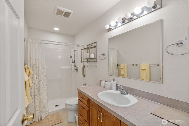 281 Cakesosta Street SE, Ocean Shores, WA 98569