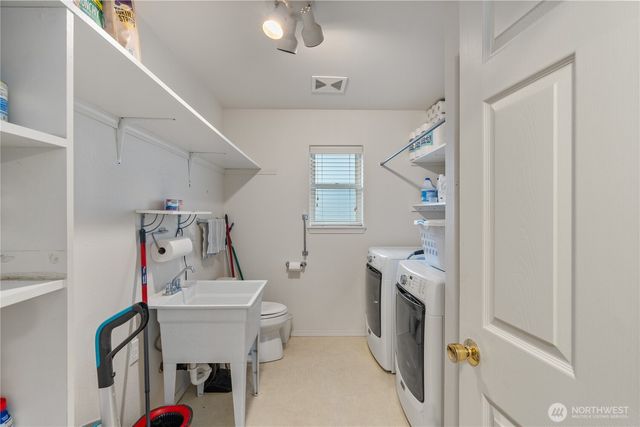 281 Cakesosta Street SE, Ocean Shores, WA 98569