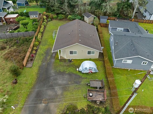 281 Cakesosta Street SE, Ocean Shores, WA 98569