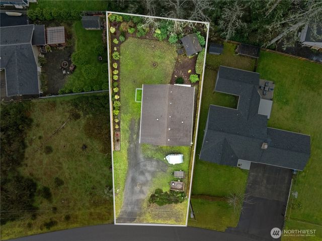 281 Cakesosta Street SE, Ocean Shores, WA 98569