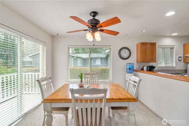 281 Cakesosta Street SE, Ocean Shores, WA 98569