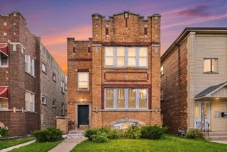 2106 Grove Avenue, Berwyn, IL 60402
