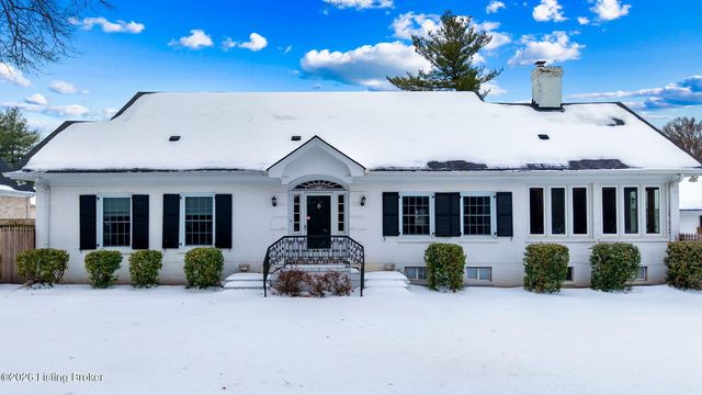 8412 Oxford Woods Ct, Louisville, KY 40222