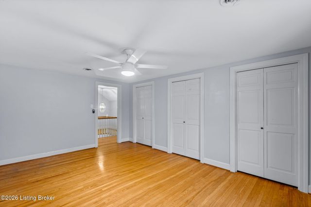 8412 Oxford Woods Ct, Louisville, KY 40222