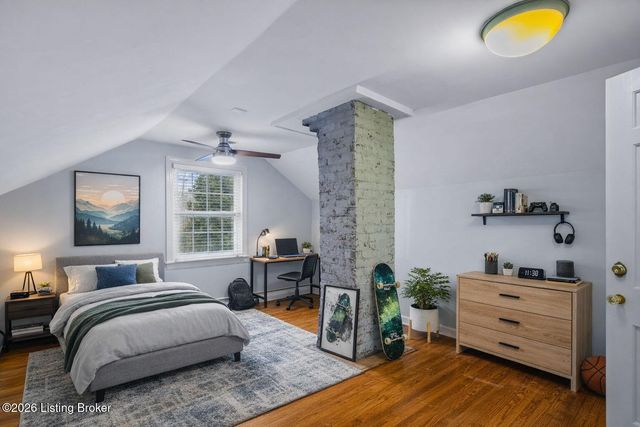 8412 Oxford Woods Ct, Louisville, KY 40222