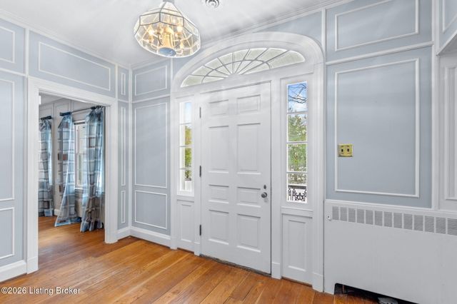 8412 Oxford Woods Ct, Louisville, KY 40222