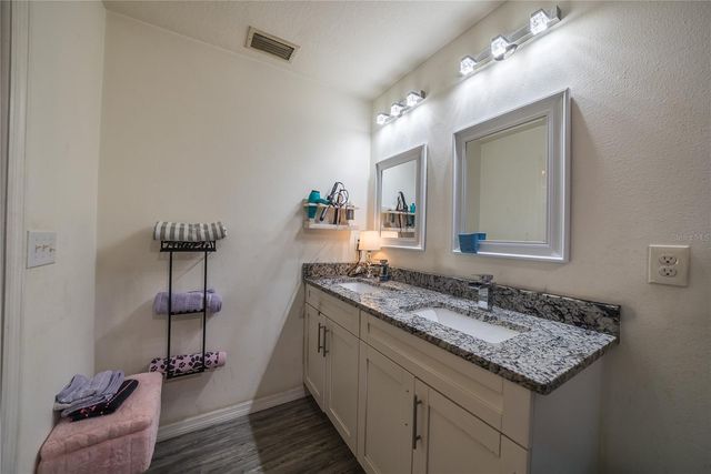 16417 SW 27TH CIRCLE, Ocala, FL 34473