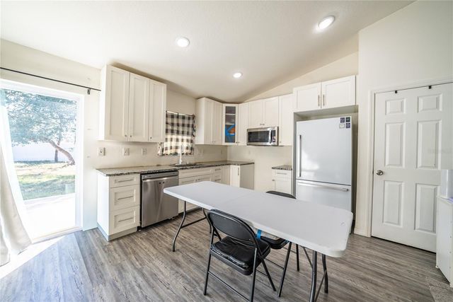 16417 SW 27TH CIRCLE, Ocala, FL 34473