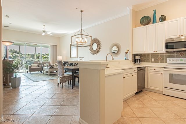 1182 Sweetwater LN 1807, Naples, FL 34110