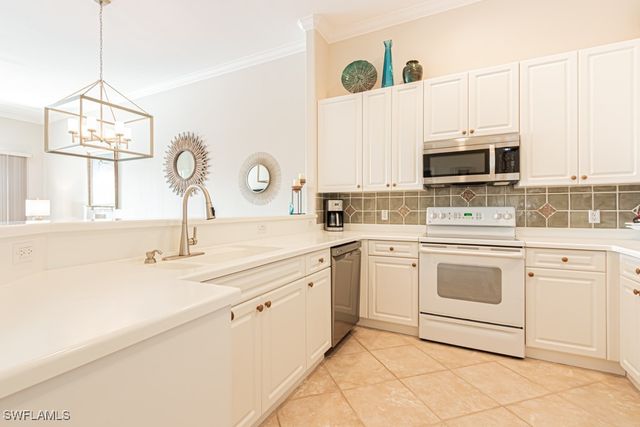 1182 Sweetwater LN 1807, Naples, FL 34110