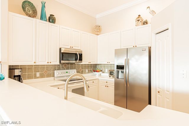 1182 Sweetwater LN 1807, Naples, FL 34110