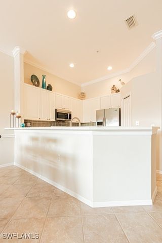 1182 Sweetwater LN 1807, Naples, FL 34110