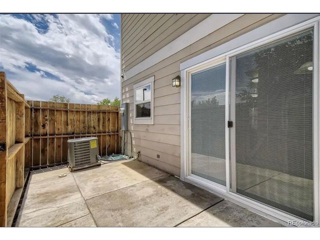 1453 S Pierce St, Lakewood, CO 80232