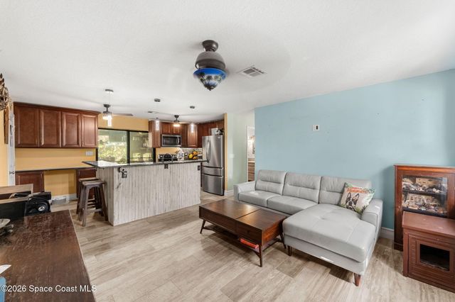 1852 Glenwood Drive, Melbourne, FL 32935