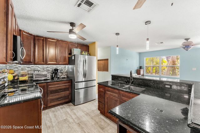 1852 Glenwood Drive, Melbourne, FL 32935