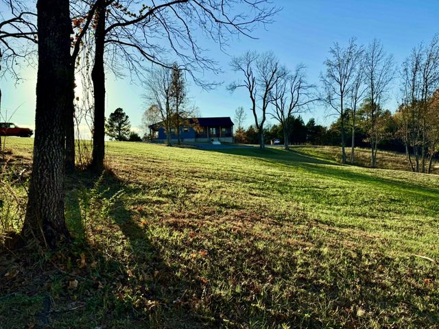 9461 Short Mountain Rd, Smithville, TN 37166