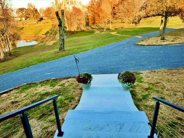 9461 Short Mountain Rd, Smithville, TN 37166