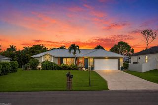 2017 NW 7th ST, Cape Coral, FL 33993