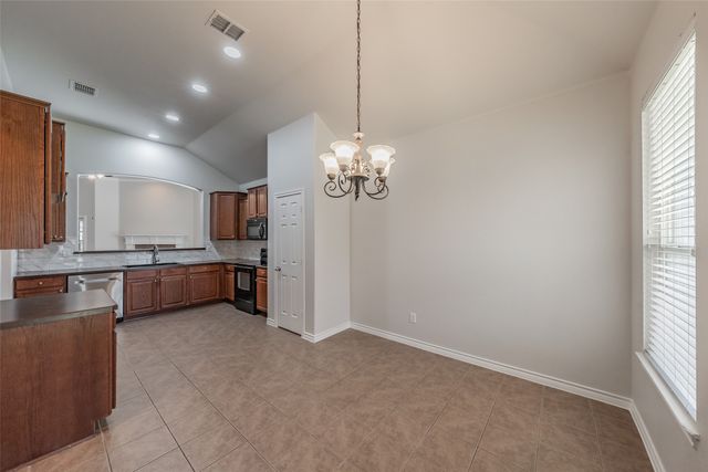 2205 Clairborne Drive, Fort Worth, TX 76177