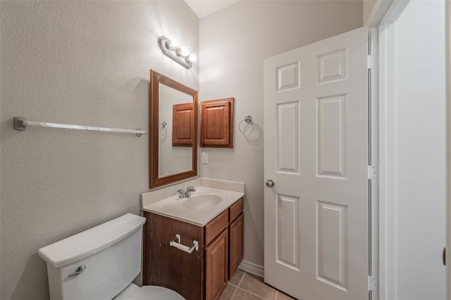 2205 Clairborne Drive, Fort Worth, TX 76177