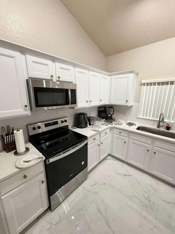 17803 WOODCREST WAY, Clermont, FL 34714