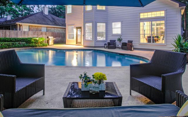 71 N Willow Point Circle, The Woodlands, TX 77382
