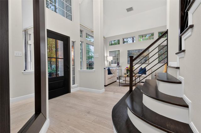 71 N Willow Point Circle, The Woodlands, TX 77382