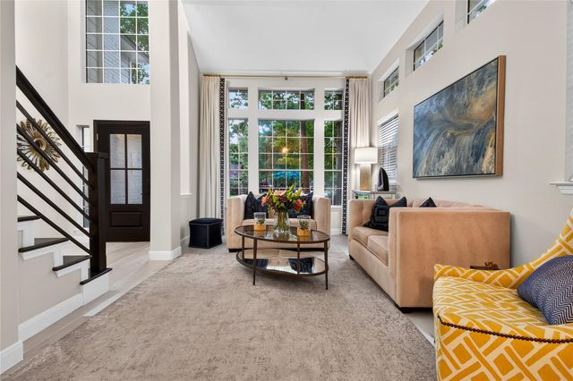 71 N Willow Point Circle, The Woodlands, TX 77382