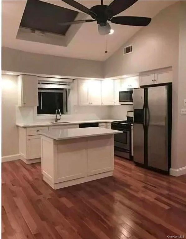 4803 206th Street 2nd FL, Bayside, NY 11364