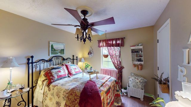 391 S Baldwin Street, Bargersville, IN 46106