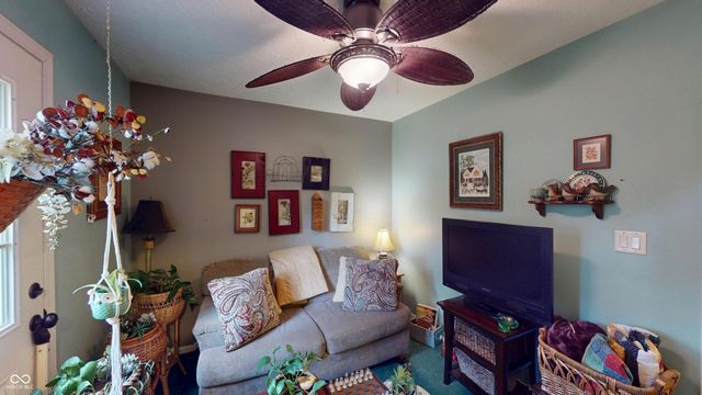 391 S Baldwin Street, Bargersville, IN 46106