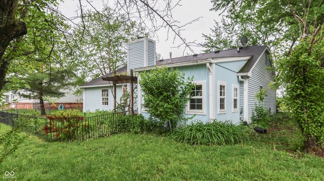 391 S Baldwin Street, Bargersville, IN 46106